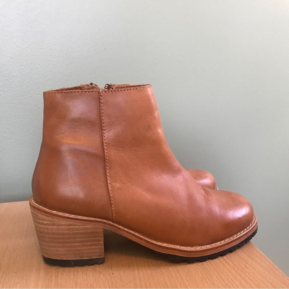 Portland Leather Patina Bourbon Ankle Bootie (8) - Picture 2 of 9